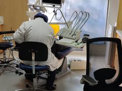 -上海仁爱医院口腔科 · 种植