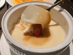 焦糖豆腐花-海派悦庭·海胆烧麦·新融合菜(凯德广场店)