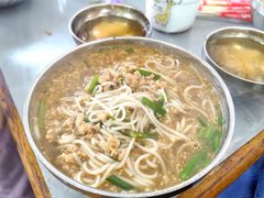 -正宗杨记普洱酸醋米线(总店)