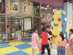 -天空之城欢乐嘉年华苏州店(环球188广场店)