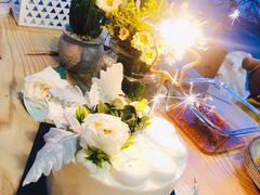 -小苍兰风铃草·礼物蛋糕(沈阳店)