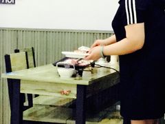 板娘亲自烤肉-三顺韩式料理店(广益店)