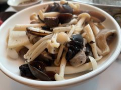 -斯普汇生蚝牛排馆(中骏世界城店)