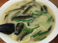 -三百碗宝应长鱼面(板仓街店)