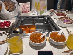 -海底捞火锅(宝龙广场夜宵主题店)