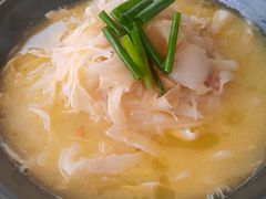 -蜜桃餐厅·伴山(湖滨商业街店)