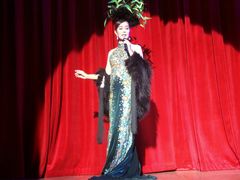 -金东尼人妖秀
