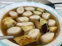 -老子山小鱼锅贴·龙虾馆