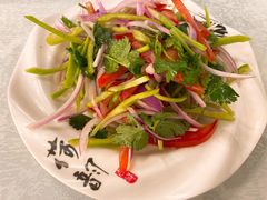 -马尔龙新疆饭店·清真(瑞景店)