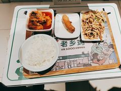 -老乡鸡(上海白玉兰广场店)