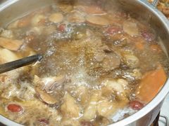 -广宁炭炉鸡煲·富临门饭店