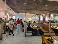 大堂-德香苑脆皮烤鸭·经典(爱融荟城店)
