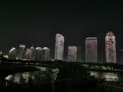 -万绿园