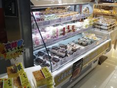 -金色麦甜糕点(面包.蛋糕.华苑店)