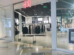-H&M(鹏欣水游城店)