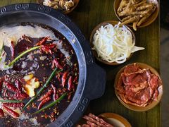 -黄潇洒老火锅(九眼桥宏济巷店)