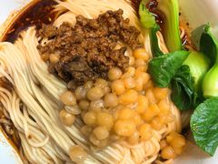 招牌豌杂面-东三里屯豌杂面