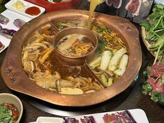 -滇釜火锅·能喝汤的火锅(车公庄店)