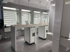 -目艮眼镜SHOWROOM(品牌集合店)
