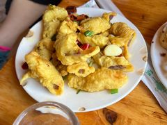 -宏兴烤鱼山庄(宣恩总店)