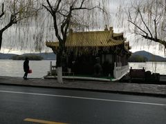 -楼外楼·停车场