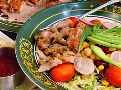 烤鸡肉牛油果沙拉-肥韬茶餐厅(南山mini店)