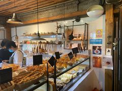 面包甜点陈列柜-仙峰天然面包(迎宾路店)