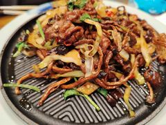 茶树菇炒牛肉-北京老铺烤鸭(西稍门店)