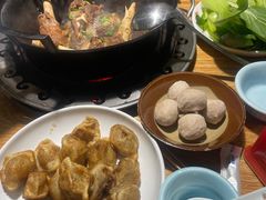 -茸梅路右拐龙虾-农家菜(松江店)