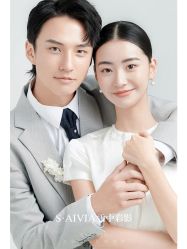 -雪中彩影婚纱摄影·微光艺术中心