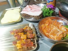 -围炉肉舍•炭烤活鳗•丹东海鲜烤肉(步行街店)