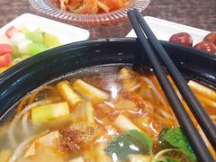 -桥香园正宗过桥米线(机场五店)