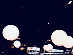 大堂-日进一片海.生腌海鲜火锅.宵夜烧烤(三里屯总店)
