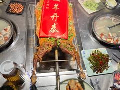 -冰冰龙虾·江湖菜·花园江景餐厅