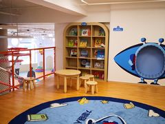 -小门牙好性格托育(北外滩中心)