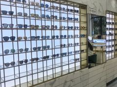 -世纪大明眼镜·林德伯格·蔡司官方授权店(武昌旗舰店)