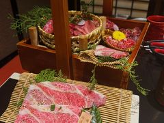 -山川小町·极番烧肉(新地假日广场店)