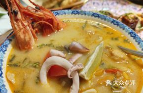 Southern Thai Mama Tom Yum Goong