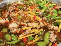 -兔行天下-鸿鹤鲜锅兔(中海国际店)