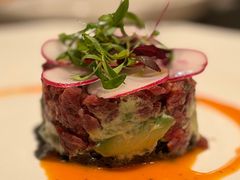 生牛肉塔塔配牛油果酱-Solo(衡山路店)