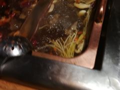 -老牌坊云南鱼豆花火锅(爱建店)
