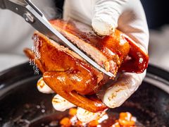 鲜沙姜生焗乳鸽-广州文华东方酒店·江-由辉师傅主理