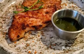Thai Sauce Charcoal Grilled Pork Neck