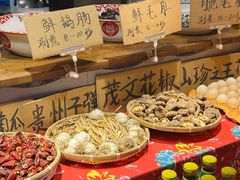 -旧街市鲜货老火锅(大光路店)