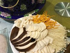 蘑菇-东来顺饭庄(新源里店)