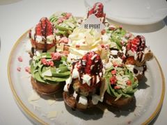 草莓忌廉华夫饼-BE BRIGHT KITCHEN(正佳广场店)