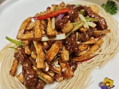 茶树菇炒鹿柳-鹿鸣春饭店(总店)