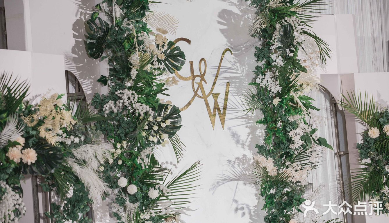 甜甜的喜糖比不上你们心中的甜蜜