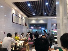 大堂-长平老姿娘夜粥(平东一街店)