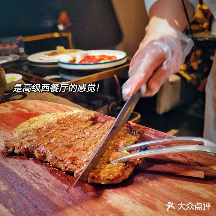 花果牛魔王 | 在烤肉店吃出高级西餐感❗️